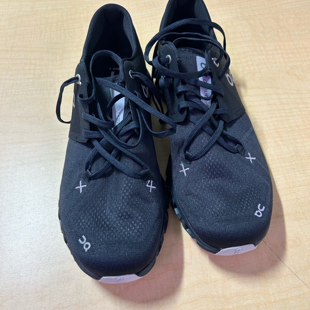 On Running Men's Black Athletic Shoes